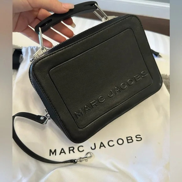 MARC JACOBS
Black 'The Textured Box' Bag - Picture 4 of 9